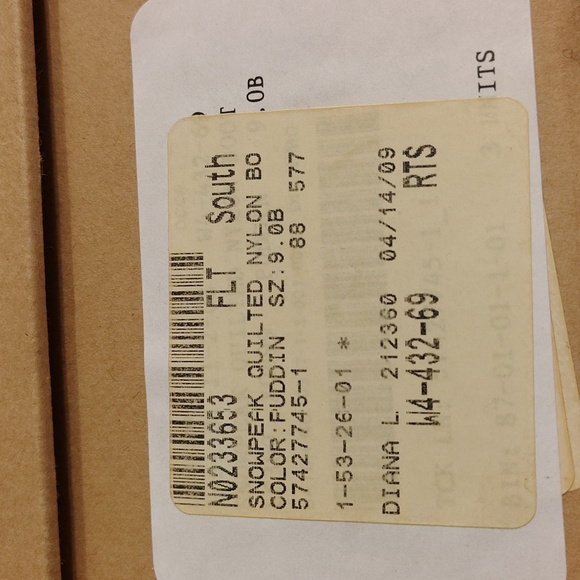 UGG SNOWPEAK WATERPROOF BOOTS 9 - Picture 9 of 10